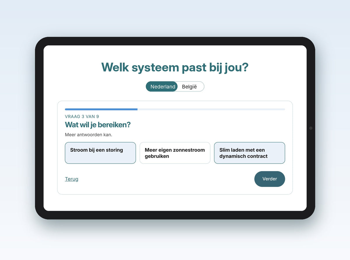 De systeemkeuze van Simply Offgrid op een tablet: welk systeem past bij jou?